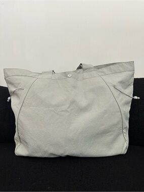 lululemon Side-Cinch Shopper Bag